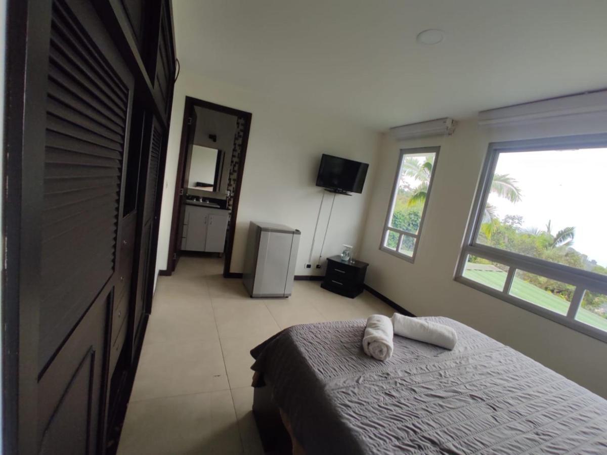 Habitacion Privada En Finca Turistica Hualcala La Mesa  Esterno foto
